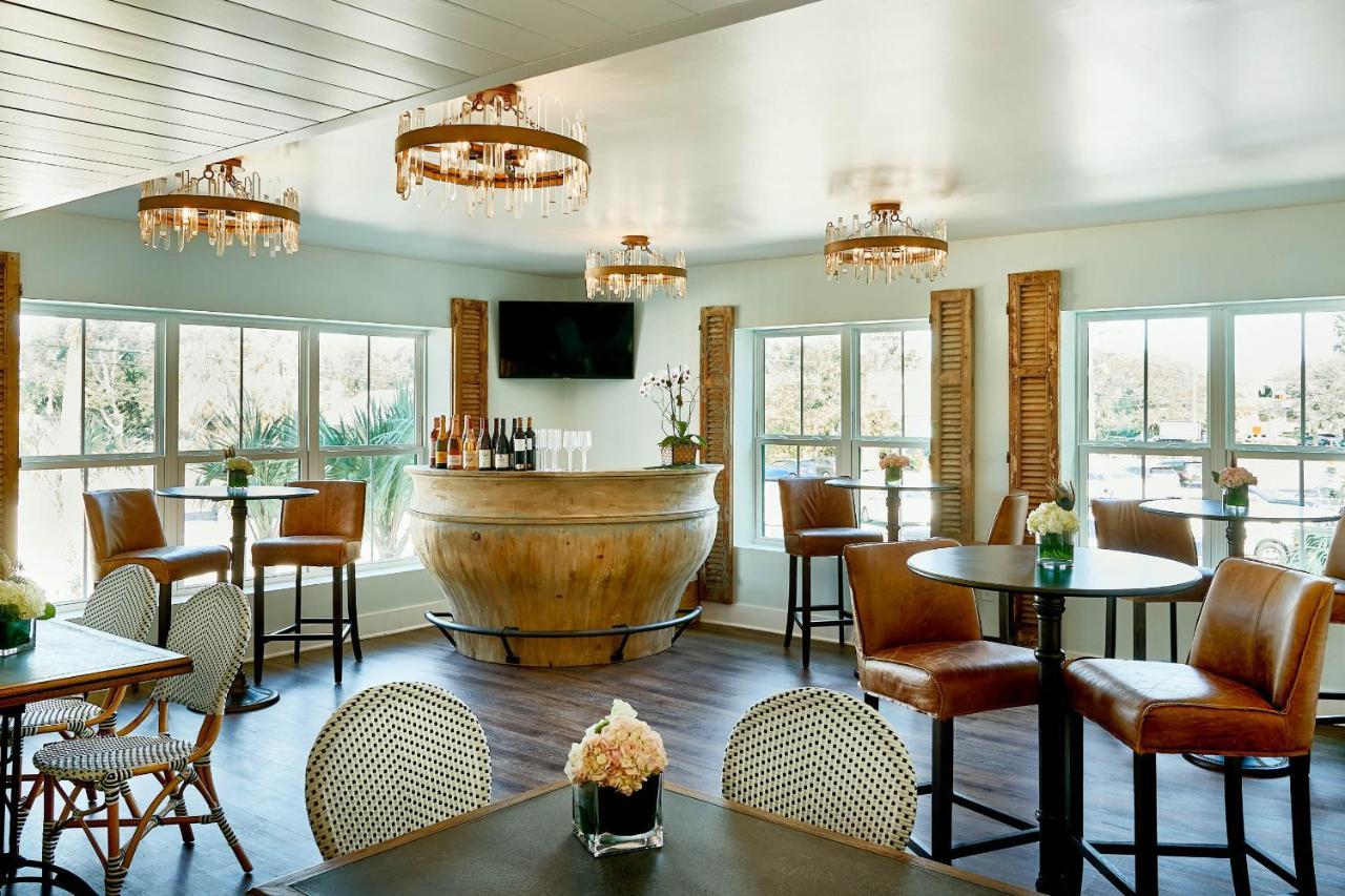 Hotel Simone (Adults Only) St. Simons Island Buitenkant foto